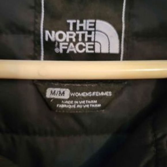 Womens North Face Jacket - Picture 3 of 3